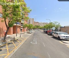 ????? ¡Se venden o alquilan 4 plazas de parking en Reus!