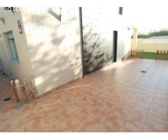 Chalet en playa Benafeli de Almassora con piscina comunitaria