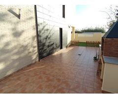 Chalet en playa Benafeli de Almassora con piscina comunitaria