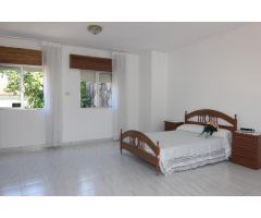 SE VENDE CASA EN XENDIVE (LOBIOS)