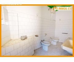 SE VENDE CASA PARA REFORMAR EN ENTRIMO