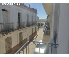 CASA EN EL CENTRO DE EL CARPIO