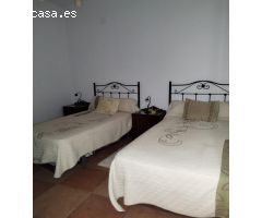 ¡Bienvenidos al hogar de tus sueños en Bujalance, Córdoba!