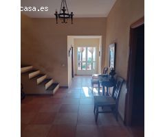 ¡Bienvenidos al hogar de tus sueños en Bujalance, Córdoba!