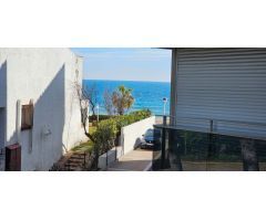 A PIE DE PLAYA EN VILAFORTUNY Y CON LICENCIA TURISTICA