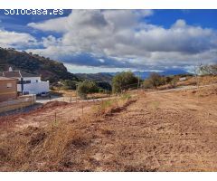 Terreno más proyecto en Almogía (Málaga)