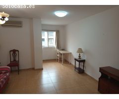 Piso en alquiler en Huelin