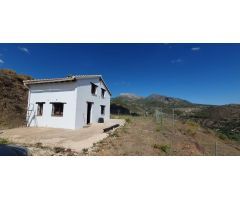Casa  de campo en el Parque Nacional de la Sierra de las Nieves