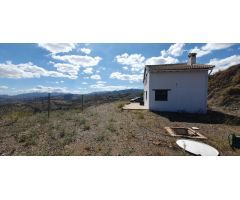 Casa  de campo en el Parque Nacional de la Sierra de las Nieves