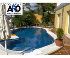 ESTUPENDO CHALET EN BENALMÁDENA.
