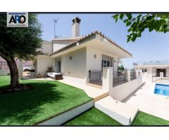 Chalet Independiente en Alhaurín de la Torre – Exclusividad y Confort en un Entorno Privilegiado
