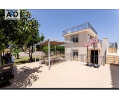 Chalet Independiente en Alhaurín de la Torre – Exclusividad y Confort en un Entorno Privilegiado