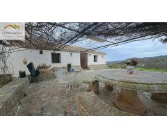 ¡Vive en el corazón de la naturaleza! Casa de campo  rustica en la Sierra de Aguaderas