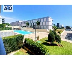 ESTUPENDO PISO EN URBANIZACIÓN CERRADA CON PISCINA EN MANILVA.
