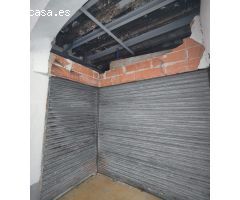 SE ALQUILA LOCAL DE 50M² EN EL CENTRE VILA