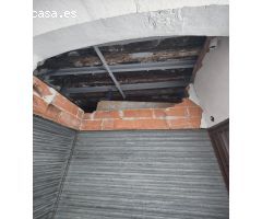 SE ALQUILA LOCAL DE 50M² EN EL CENTRE VILA