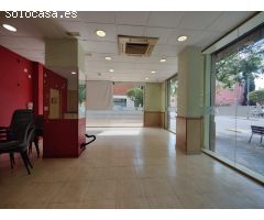 SE ALQUILA LOCAL AMPLIO Y CON EXTERIOR EN LA GIRADA