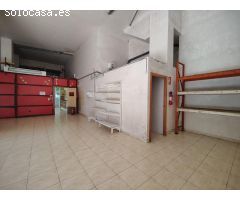 SE ALQUILA LOCAL AMPLIO Y CON EXTERIOR EN LA GIRADA