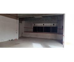 LOCAL EN VENTA. ZONA AVINYONET.