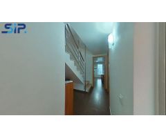 CASA ADOSADA EN VENTA EN AVINYONET DEL PENEDÉS