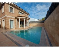 VENTA DE CASA EN SANT JULIA - EL PLA DEL DIABLE, CON PISCINA PRIVADA