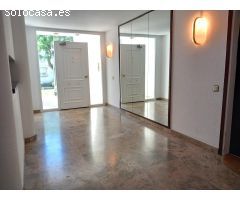 Planta Baja con patio en Urbanización Tres Pins