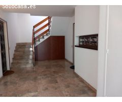 Planta Baja con patio en Urbanización Tres Pins
