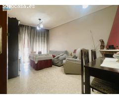 CASA TIPO DÚPLEX PARA ENTRAR A VIVIR EN LA ZONA DE AVDA. DE CÁNOVAS