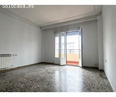 PISO FAMILIAR EN VENTA EN DON BENITO