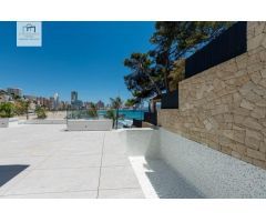 APARTAMENTOS NUEVOS EN 1ª LINEA DE PLAYA EN BENIDORM