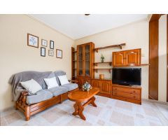 SE VENDE BONITO  Y LUMINOSO APARTAMENTO EN RESIDENCIAL CON PISCINA COMUNITARIA. PLAYA DEL CURA!!!!!