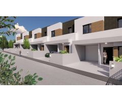 **OBRAS COMENZADAS** Residencial Villas de Heras: Viviendas adosadas con jardín