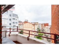 Piso en la zona Dávila - Centro de Santander con parking privado