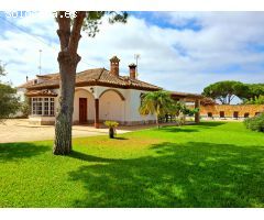 OPORTUNIDAD DE INVERSIÓN JUNTO AL N. SANCTI PETRI, CHALET +  2 APARTAMENTOS + 2 PISCINAS, 1950M2