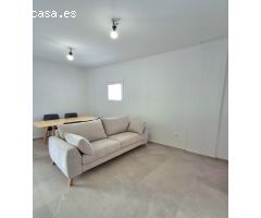¡¡ PISO TOTALMENTE REFORMADO EN EL CENTRO DE CONIL !!