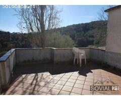 ¡Excepcional oportunidad en el Baixador de Vallvidrera con una ubicación privilegiada!