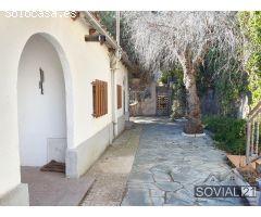 ¡Excepcional oportunidad en el Baixador de Vallvidrera con una ubicación privilegiada!