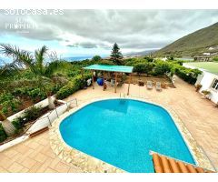 VILLA CON INMEJORABLE VISTA PANORÁMICA