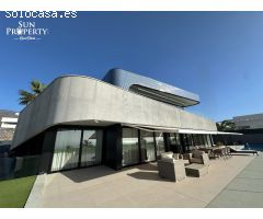 VILLA DE LUJO CERCA DEL CAMPO DE GOLF