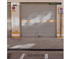 SE VENDE BAJO COMERCIAL Y GARAJE DOBLE CON TRASTERO