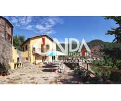 Espectacular Chalet Pareado en Sentís