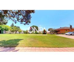 Gran chalet con piscina en parcela de casi 1.500?m².