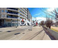 Oficina de 300 m2 con dos parkings en la mejor zona de Balaguer