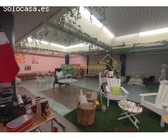 Gran local comercial en Venta