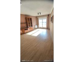 PISO CON GARAJE Y TRASTERO EN VILLAMAYOR