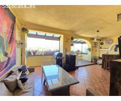 Exclusivo apartamento con vistas al mar en venta en Estepona Golf. Málaga