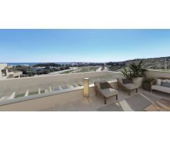 Apartamento con vistas al mar en venta en la zona de Guadalobon, Estepona. Málaga
