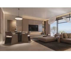 Fabuloso Ático de Lujo con Vistas al Mar y a Solo 220m de la Playa en venta en Estepona. Málaga