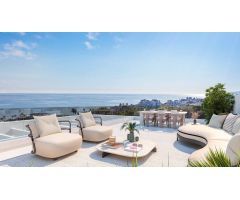 Exclusivo Apartamento con Amplia Terraza en venta en Estepona, a Pasos del Mar