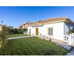 Amplia y preciosa casa en venta en Palomares del Rio, Sevilla